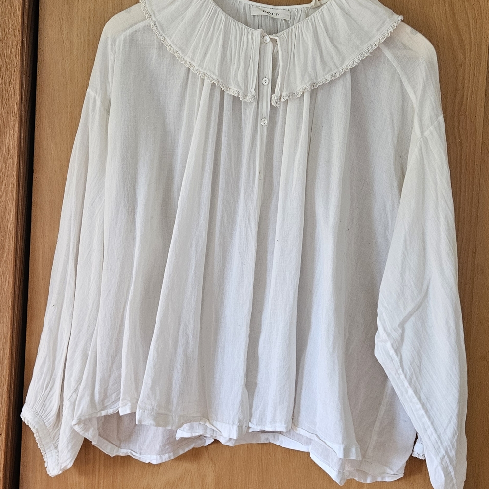 Doen White Ruffled Collar Cotton Blouse